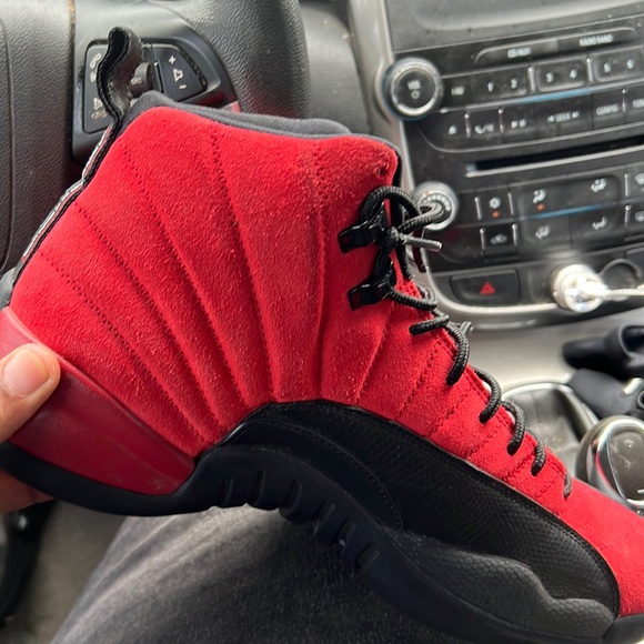 Reverse Flu game Jordan 12s